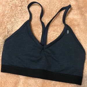NoBull v-neck sports bra